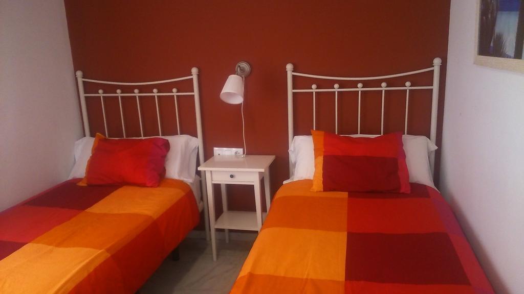 Hostal Monteluna Rociana Room photo